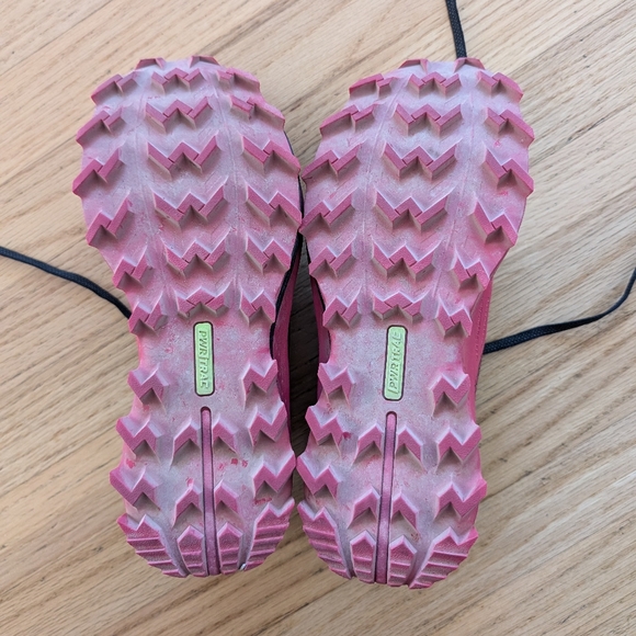 { Saucony } Peregrine 10 ST Barberry/Black - Picture 3 of 6